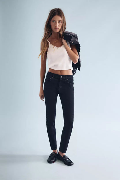 👖 Black Skinny Jeans for Women - High-Waisted, Slim Fit 👖