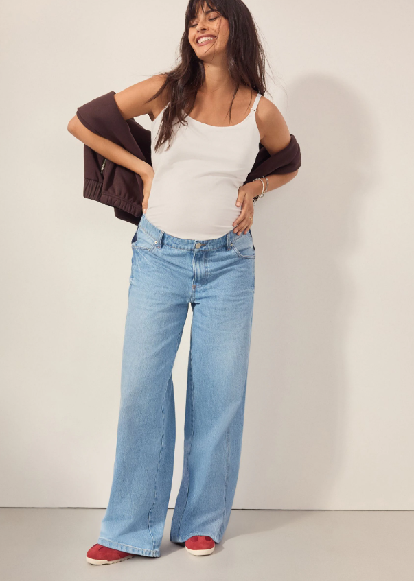 🌟 Light Blue High-Waisted Wide-Leg Jeans 👖