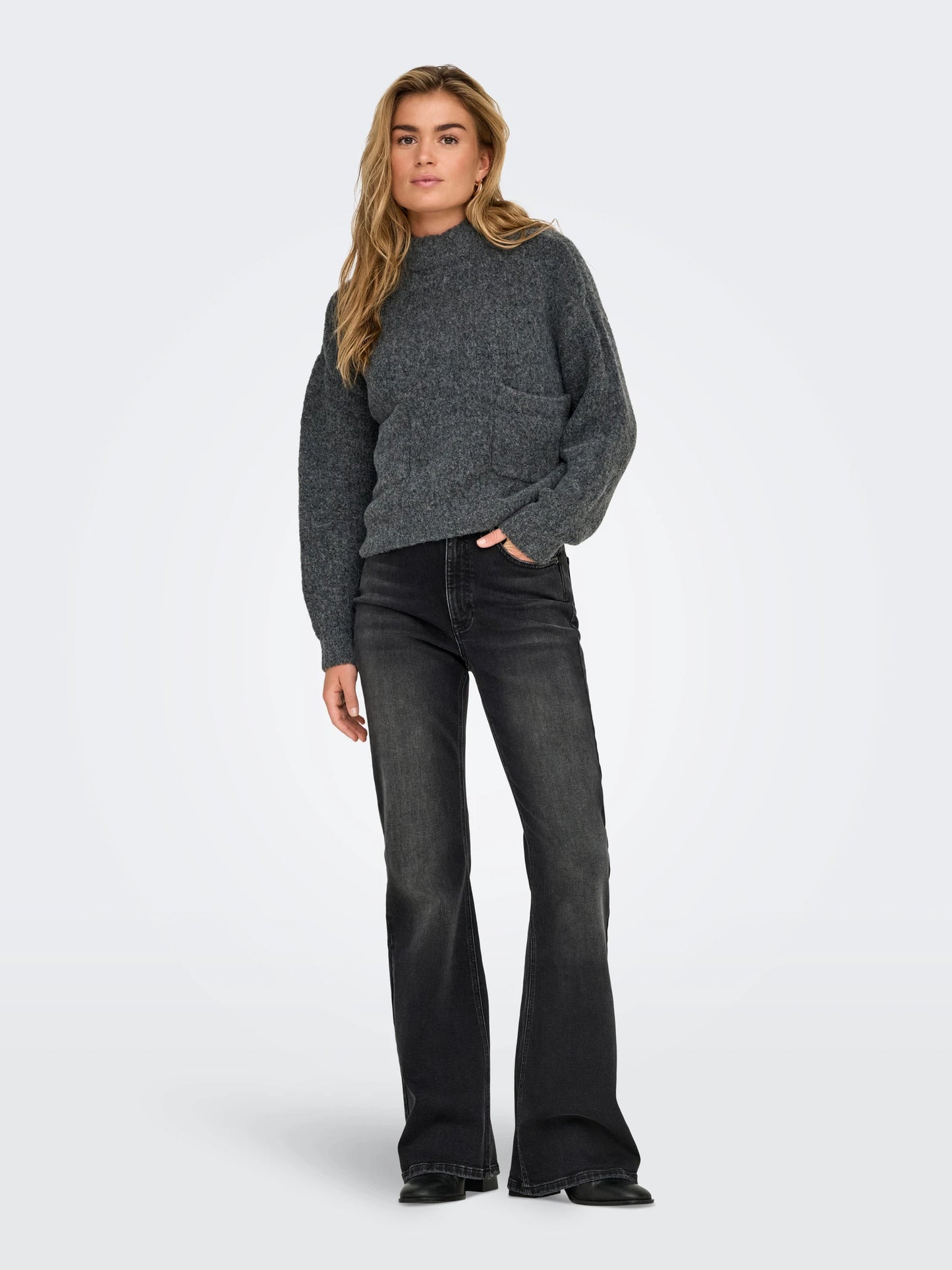 COMFY BOOTCUT,DEISEL BLACK WITH HIGH RISE WAIST.